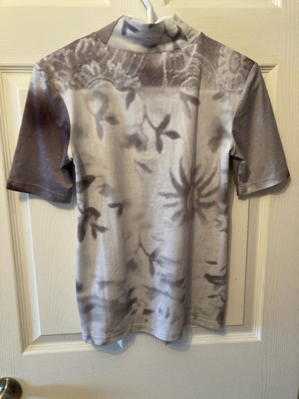 NWT ELLISS Reach to the sky jersey tee - Picture 7 of 12